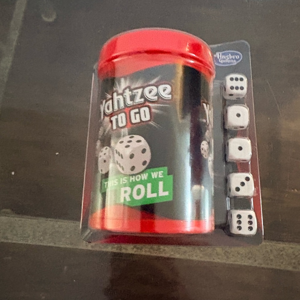 Hasbro Yahtzee To Go Travel Game - Red/Black - Picture 2 of 2